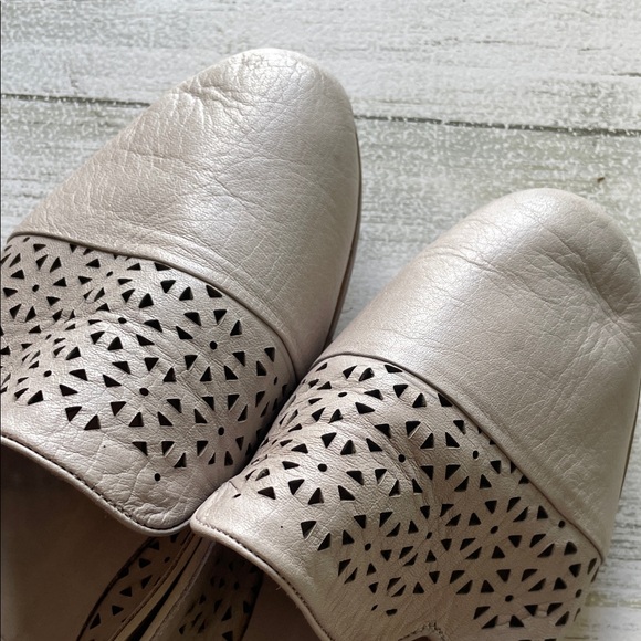 Tan Cray Leather Perforated Flats - Picture 11 of 12